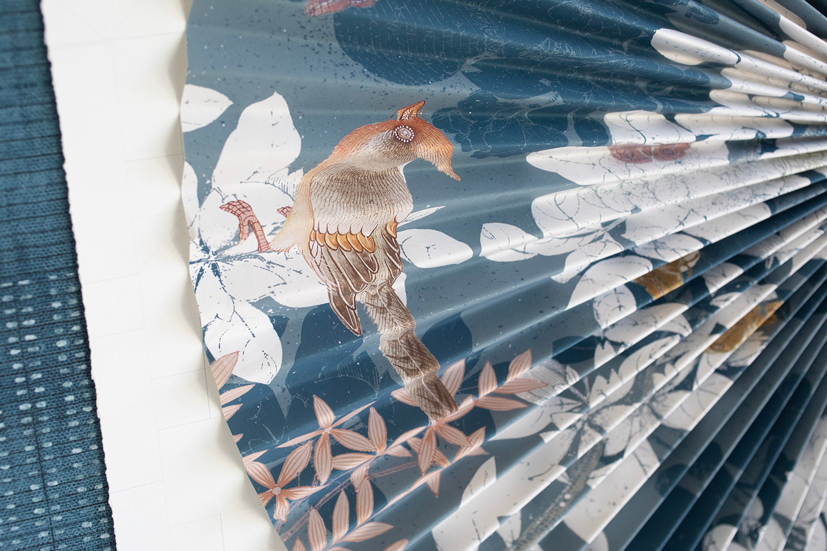 Pleated Dimensional Circle: Blue Chinoiserie