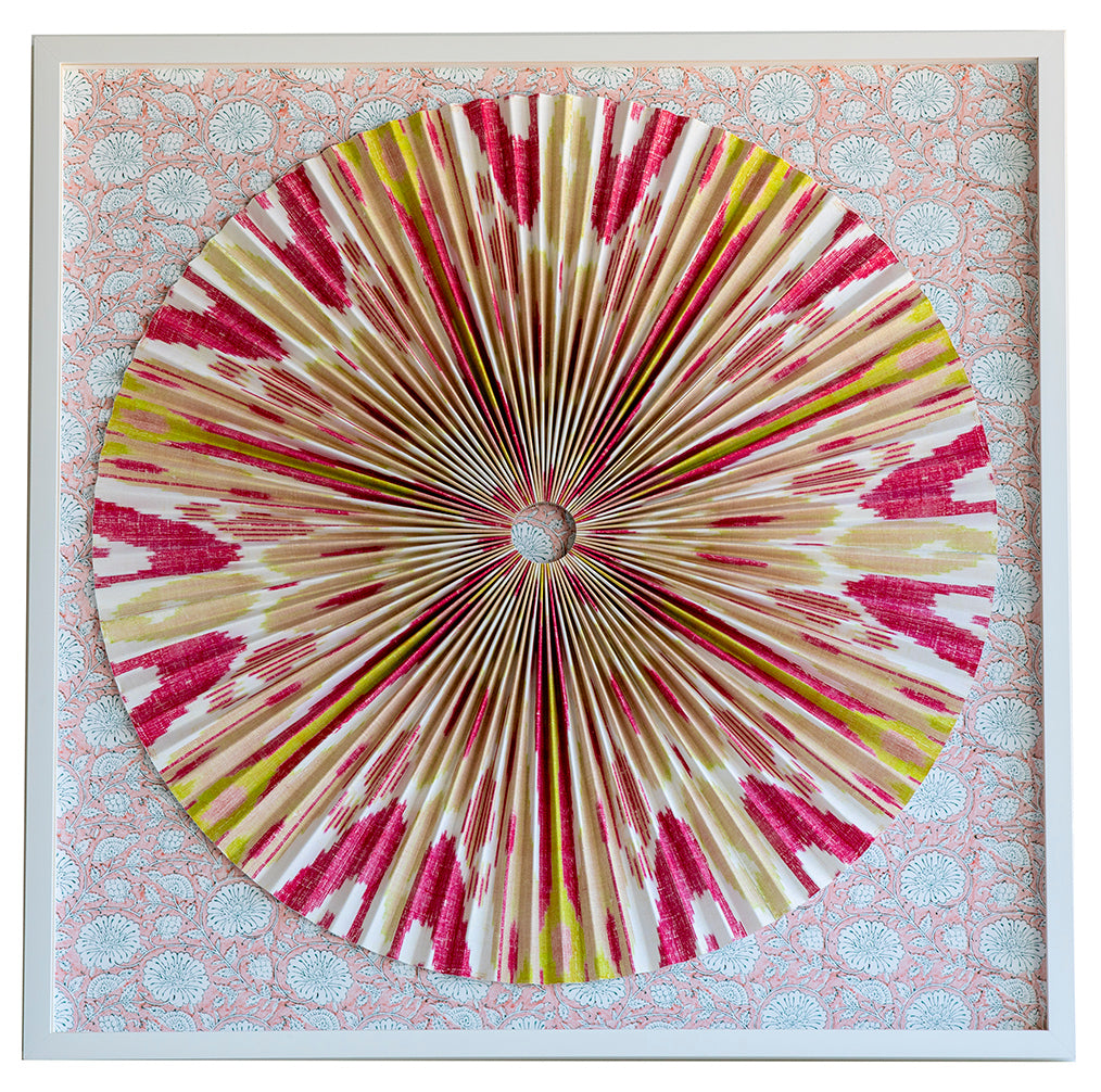Pleated Dimensional Circle: Iktat (Pink)