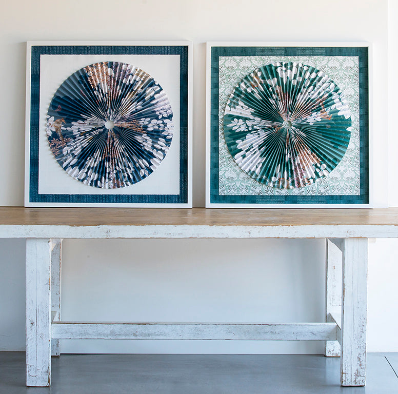 Pleated Dimensional Circle: Teal Chinoiserie