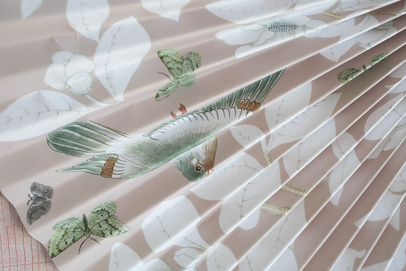 Pleated Dimensional Circle: Pink Chinoiserie