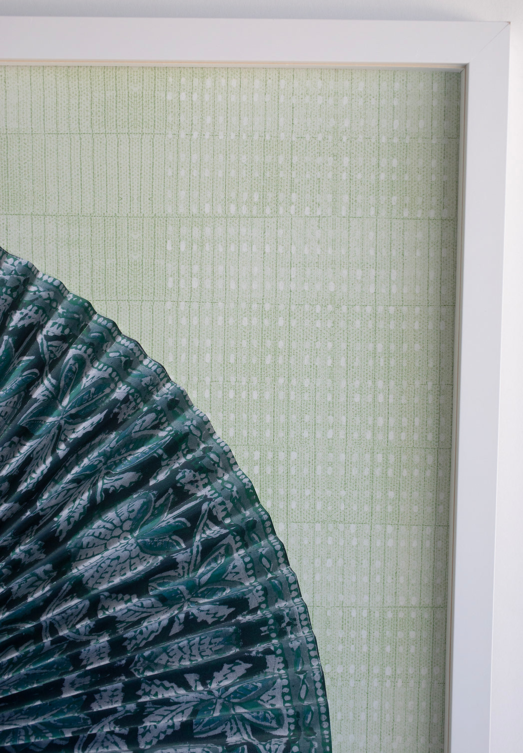 Pleated Dimensional Circle: Block Print Teal